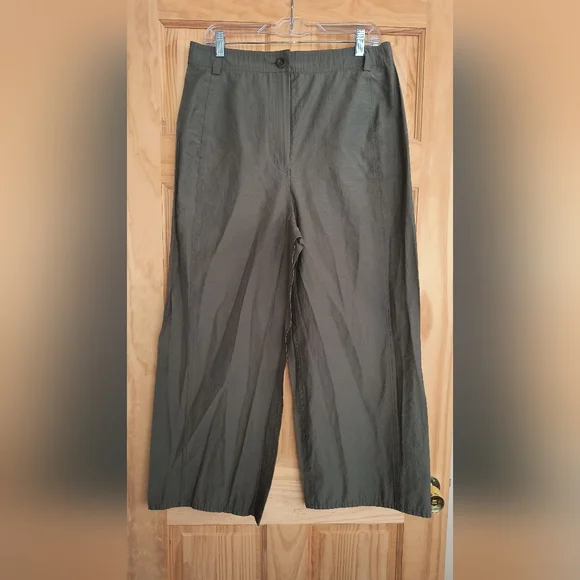 Zara Wide leg pants. - Picture 2 of 5